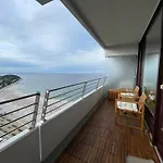 Beachside 2-Zimmer-Wohnung Mit Meerblick