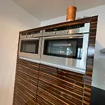 Beachside 2-Zimmer-Wohnung Mit Meerblick