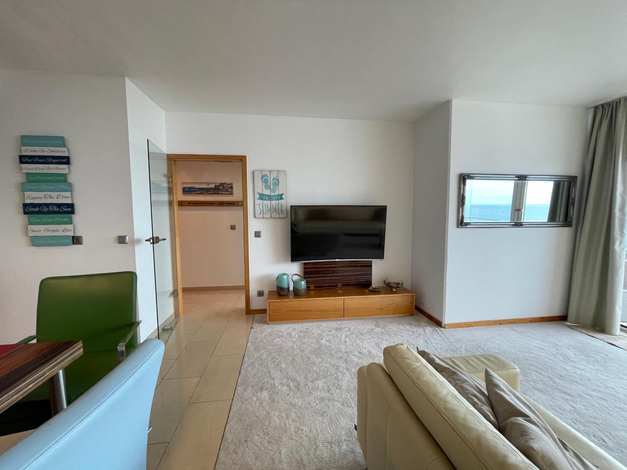 Beachside 2-zimmer-wohnung Mit Meerblick * Lubeck